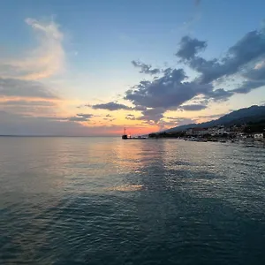 Ruza Starigrad Paklenica
