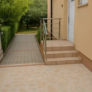 Lea Starigrad Paklenica